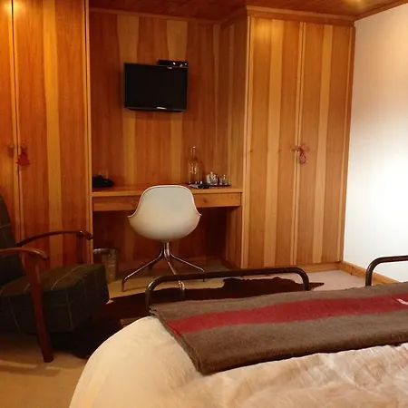 B&B Les Trois Ours Wellness Bed & Breakfast 그리옹