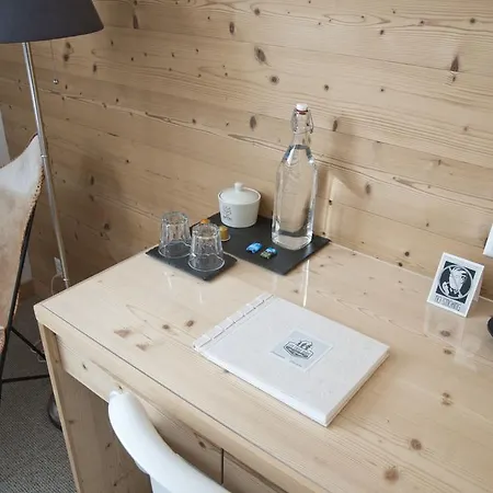 B&B Les Trois Ours Wellness Bed & Breakfast 그리옹